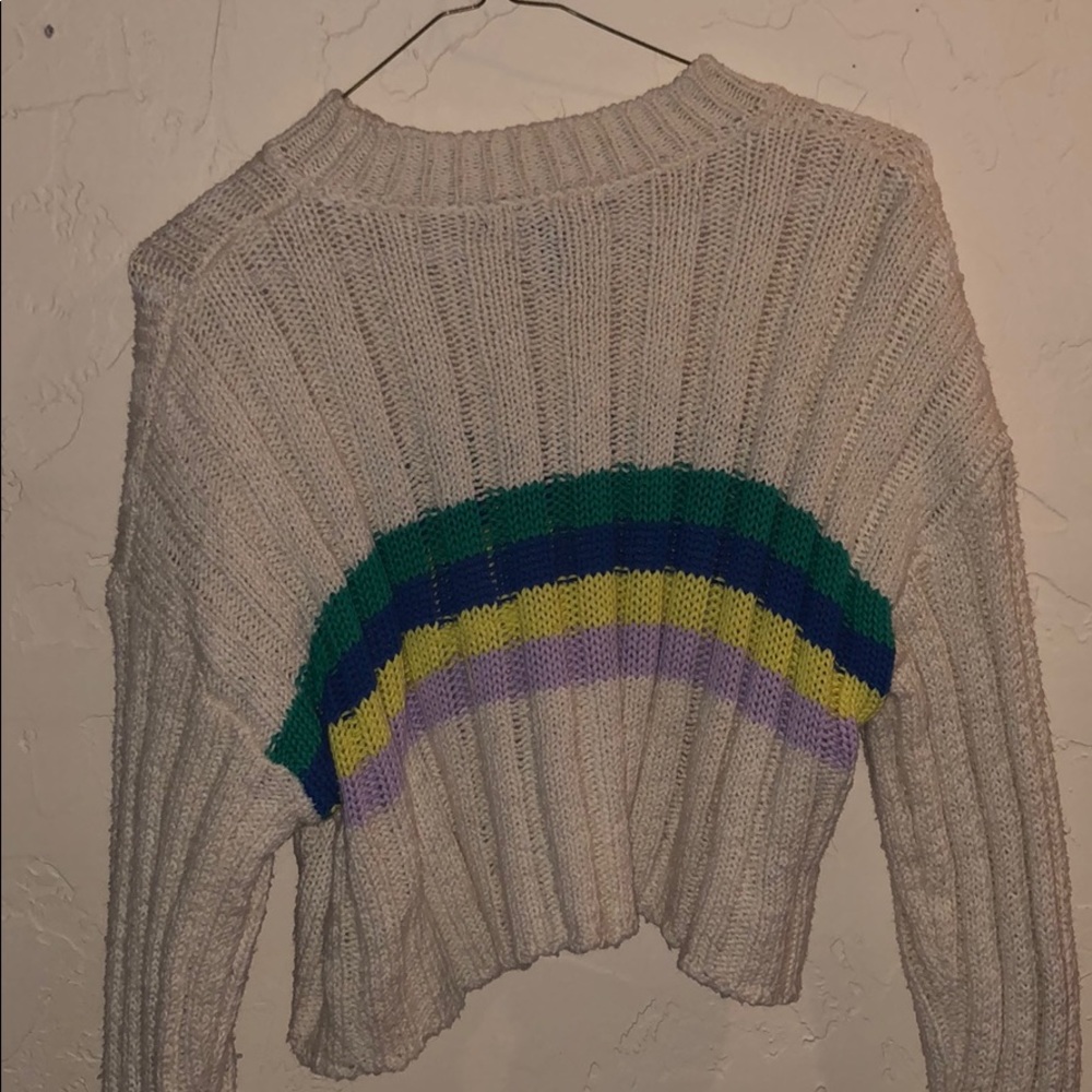 Cropped Sweater! - Picture 2 of 2